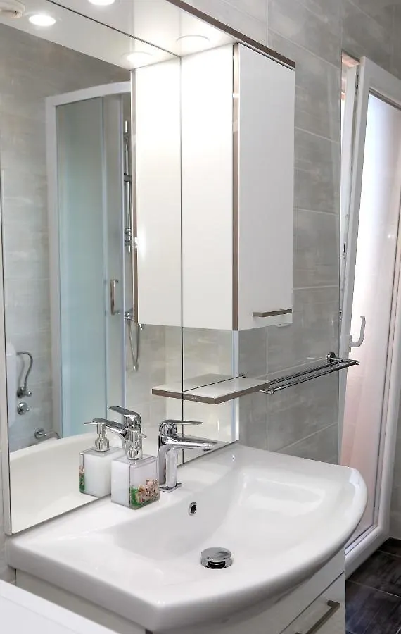 Beautiful 2-Bed Apartment In Okrug Gornji Trogir Croatia
